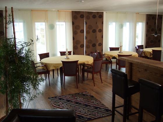 Gaestehaus Am Sonnenfeld Sommeri Ruang foto